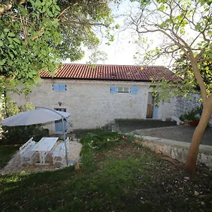 Nirvana Apartment Vrsar